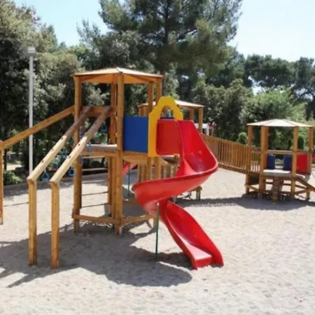 Mobile Lea, Kamp Soline Biograd na Moru