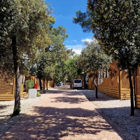 Mobile Lea, Kamp Soline Parque de Campismo