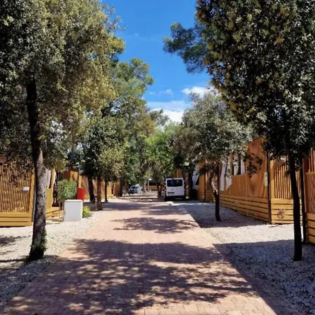Mobile Lea, Kamp Soline Κάμπινγκ