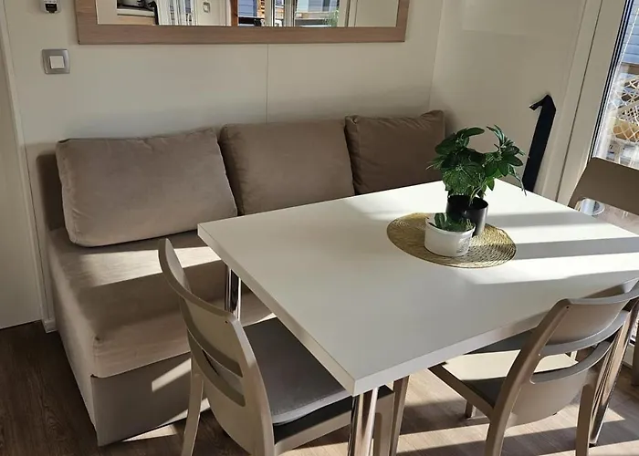 Mobile Lea, Kamp Soline * Biograd Na Moru