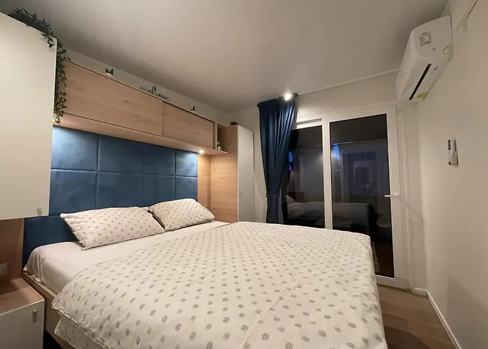 Mobile Lea, Kamp Soline * Biograd Na Moru